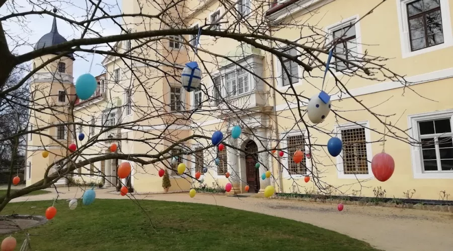 Eier zu Ostern im Hermsdorfer Schloss