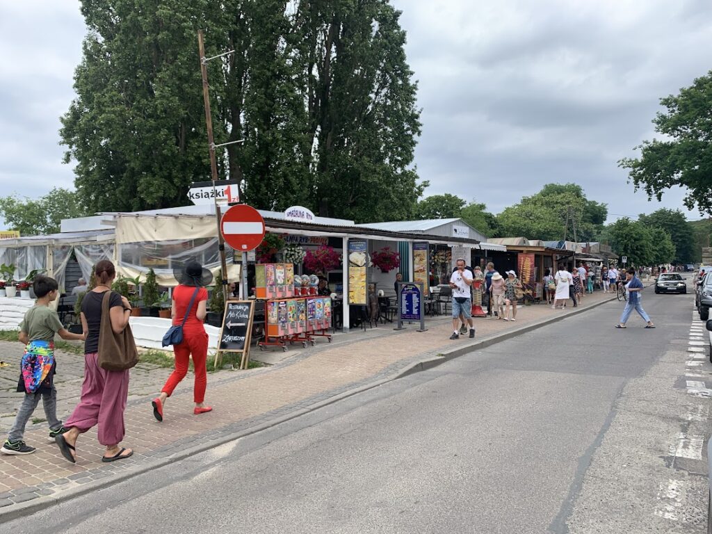 Staende-fuer-den-kleinen-Hunger