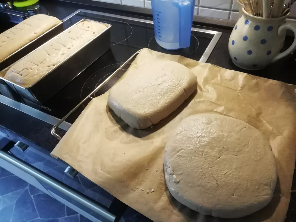 Vor dem backen-Auch Du kannst Dein Brot zu Hause backen