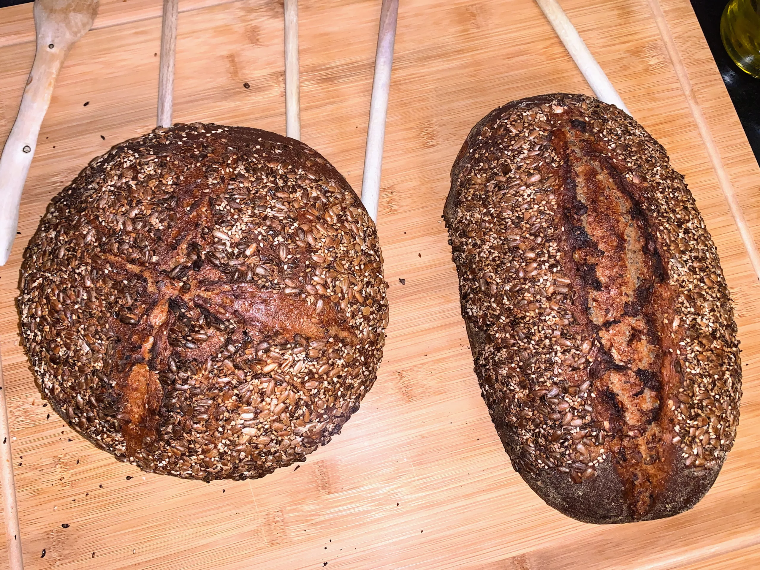 Das fertige Mehrkornbrot