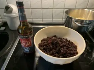 Warum machen Rosinen den Stollen haltbar? 1 Rosinen für den Stollen