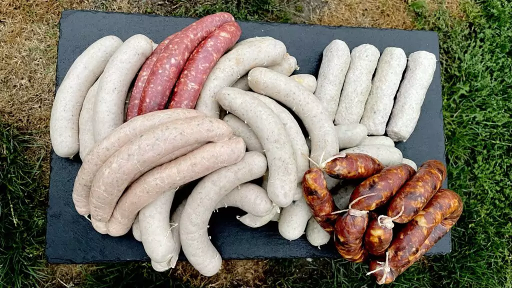Fleischerei Gränitz - Das Sommerpaket enthält 48 Roster zum Preis von 89 € portioniert verpackt zu je 4 Stück